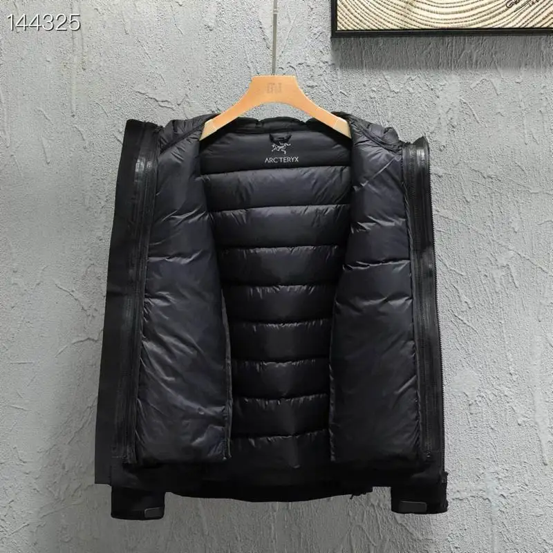 Arcteryx S-2XL 26yr05 (6)